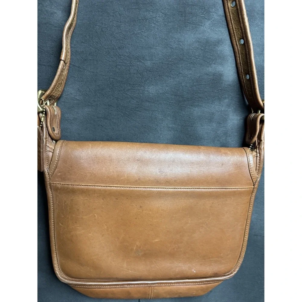 Vintage 90s Coach Patricia's Legacy 9951 Tan Leather Flap Crossbody Saddle Bag